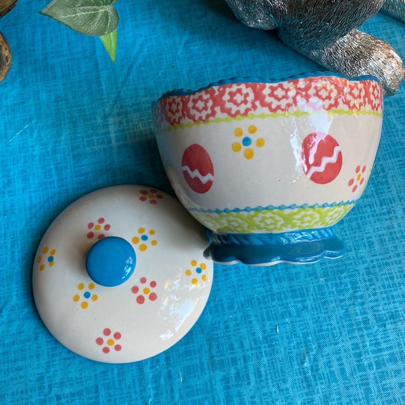 Temp-tations Egg Hunt Covered dish 10 oz - Picture 6 of 6